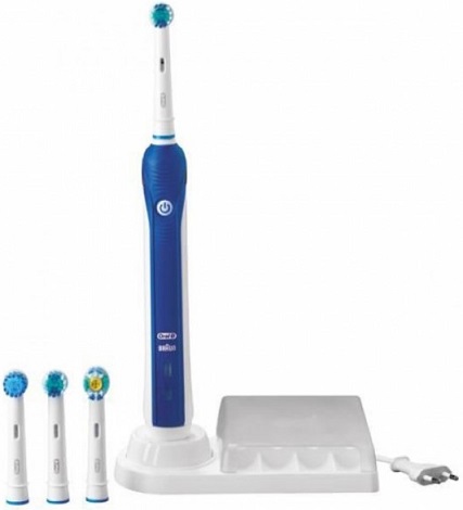 Bild zu Elektrische Zahnbürste Braun Oral-B Professional Care 3000 für 69,90€