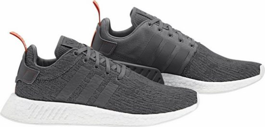 Bild zu adidas Originals NMD R2 Sneaker für 46,94€ inkl. Versand (Vergleich: 60,99€)