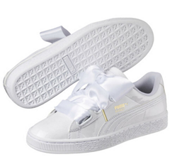 Bild zu Puma Basket Heart Patent Damen Sneaker für 27,93€ (Vergleich: 39,90€)