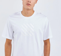 Bild zu Nike Triple – Herren T-Shirts für 9,99€