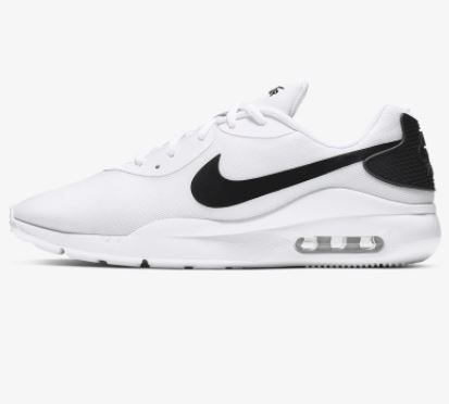 Bild zu Nike Air Max Oketo Herrenschuhe in weiß für 50,80€ (VG: 76€)