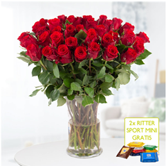 Bild zu 40 Rote Rosen (40cm) und 2 Ritter Sport Minis für 24,90€