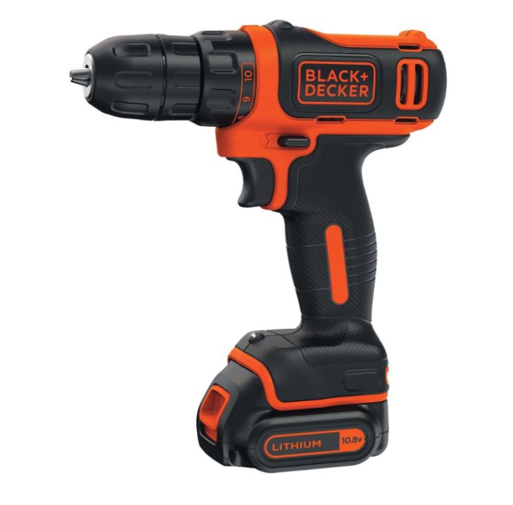 Bild zu Black & Decker BDCDD12 Akku-Bohrschrauber 10,8V Li-Ion für 39,99€ (VG: 54,18€)