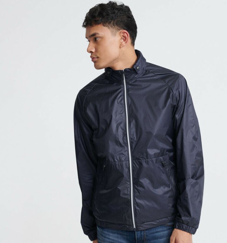 Bild zu Superdry Herren Sky Chaser Windjacke in Blau oder Grün (Gr.: XS – 3XL) für 36€ (VG: 49,98€)