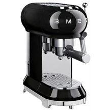 Bild zu SMEG Espresso-Kaffeemaschine ECF01 (Siebträger, 15 Bar, Thermoblock-Heizsystem, Cappuccino-Dampffunktion) für 250,25€ inkl. Versand (VG: 297€)