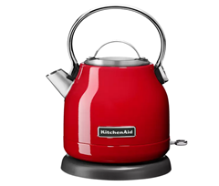 Bild zu MediaMarkt: “Urlaub zu Hause”, so z.B. KITCHENAID 5KEK1222EER Wasserkocher in Empire Rot für 59,99€ (VG: 72,78€)