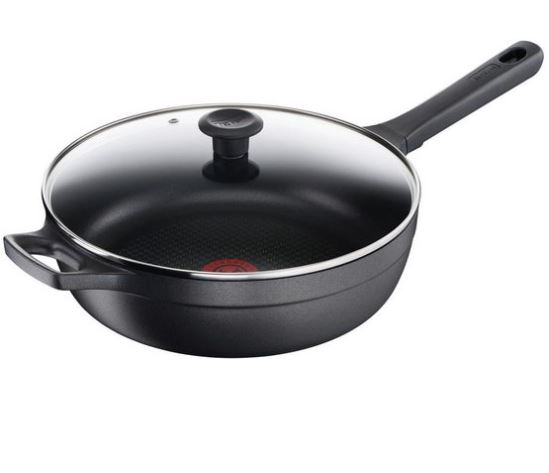 Bild zu Tefal Schmorpfanne Trattoria (Aluminiumguss, 28 cm, für alle Herdarten) + Glasdeckel für 44,31€ (VG: 92,93€)