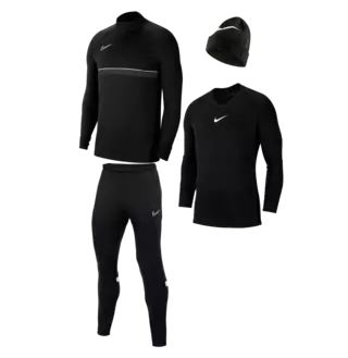 Bild zu Nike Winterset 4-teilig für 59,95€ (VG: 83,91€)