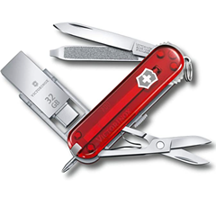 Bild zu Victorinox Taschenmesser @Work (8 Funktionen, Klinge, USB Stick 32GB, Schere, Nagelfeile, Kugelschreiber) für 39,80€ (VG: 49€)