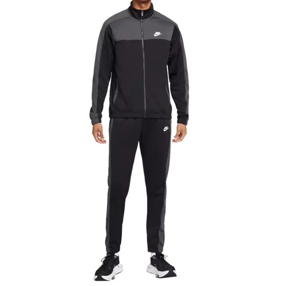 Bild zu Nike Trainingsanzug Sportswear Sport Essentials Poly Knit für 54,46€ (Vergleich: 72,49€)