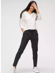 Bild zu [endet heute] Otto: 20% Rabatt auf Mode, so z.B. TOM TAILOR Polo Team Jogger Pants für 31,99€