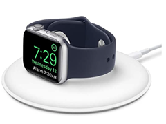 Bild zu Apple Magnetisches Ladedock (Apple Watch) für 49,15€ (VG: 68,37€)