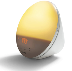 Bild zu Philips HF3531/01 Wake-Up Light (Sonnenaufgangfunktion, Touchdisplay, 7 Wecktöne, digitales FM Radio, Tageslichtwecker) für 124,39€ (VG: 159,99€)