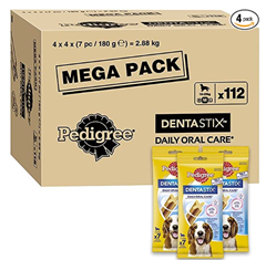 Bild zu Pedigree DentaStix Daily Oral Care – Zahnpflegesnack für mittelgroße Hunde (10-25 kg) im 112er Pack für 14,66€ (VG: 19,18€)