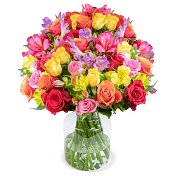 Bild zu Blume Ideal: Blumenstrauß Rosenglück mit 30 Stielen und bis zu 100 Blüten für 26,98€