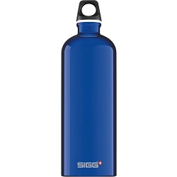 Bild zu 1 Liter Alu-Trinkflasche SIGG Traveller für 16,90€ (Vergleich: 21,98€)