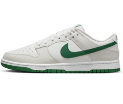 Bild zu Nike Herren Sneaker DUNK LOW RETRO in grün für 76,94€ (VG: 94,99€)