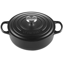 Bild zu 24cm Le Creuset Sauteuse Signature aus Gusseisen für 129€ (Vergleich: 185,50€)