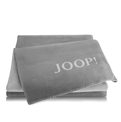 Bild zu JOOP! Zweifarbige Wendedecke (150x200cm) für 44,96€ (Vergleich: 57,94€)