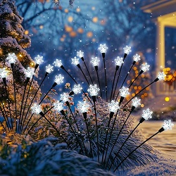 Bild zu PATIOPIA Solar Gartenleuchten mit 60 LED Schneeflocken für 5,49€